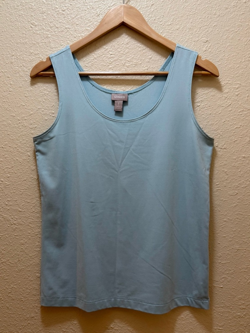 Chico's Size 1 Misty Teal Light Blue Microfiber Scoop Neck Stretchy Tank Top